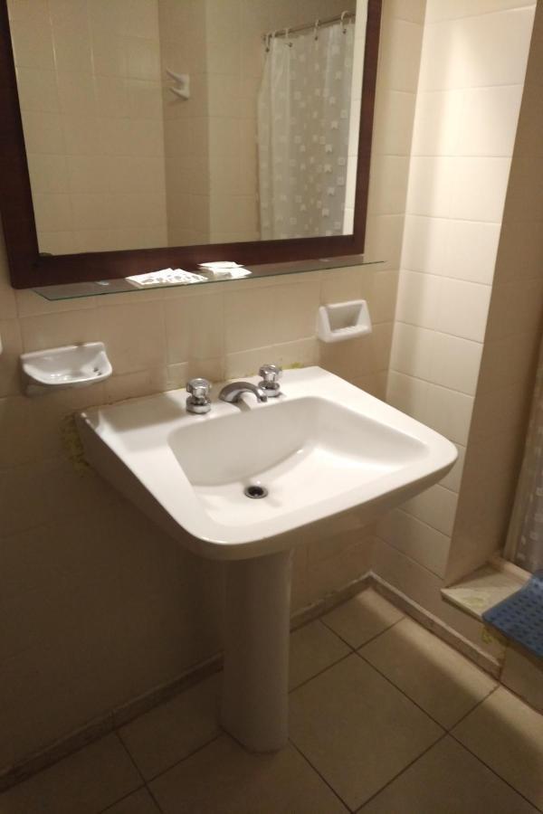 Crystal Hotel Салта Екстериор снимка