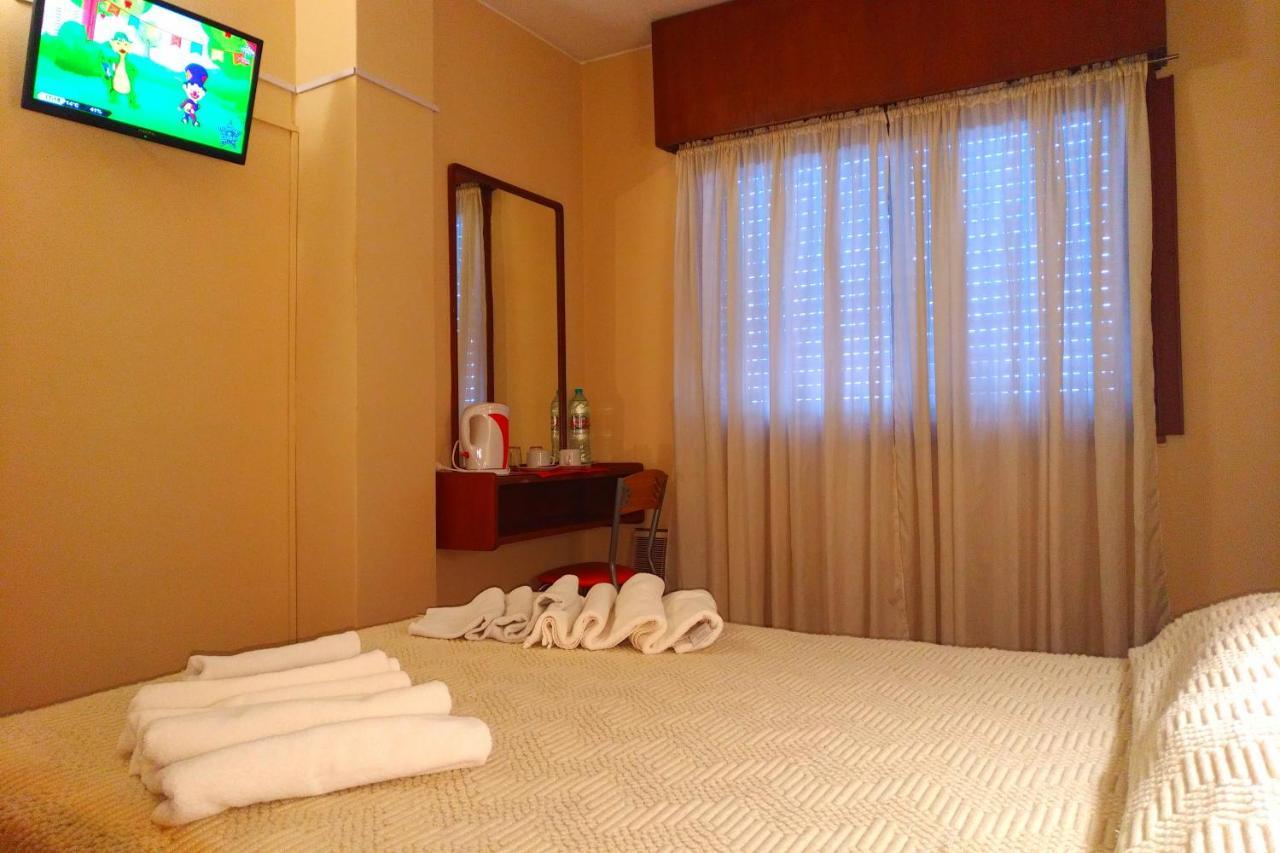Crystal Hotel Салта Екстериор снимка