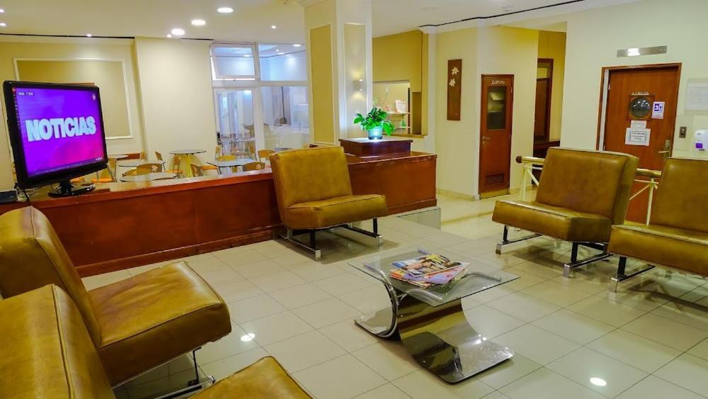 Crystal Hotel Салта Екстериор снимка