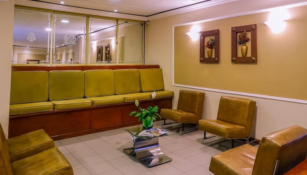 Crystal Hotel Салта Екстериор снимка