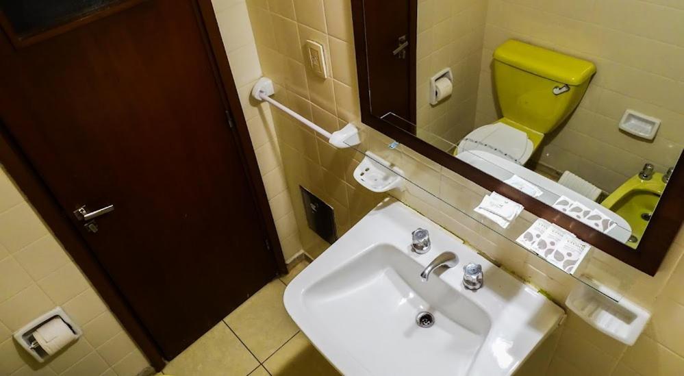 Crystal Hotel Салта Екстериор снимка