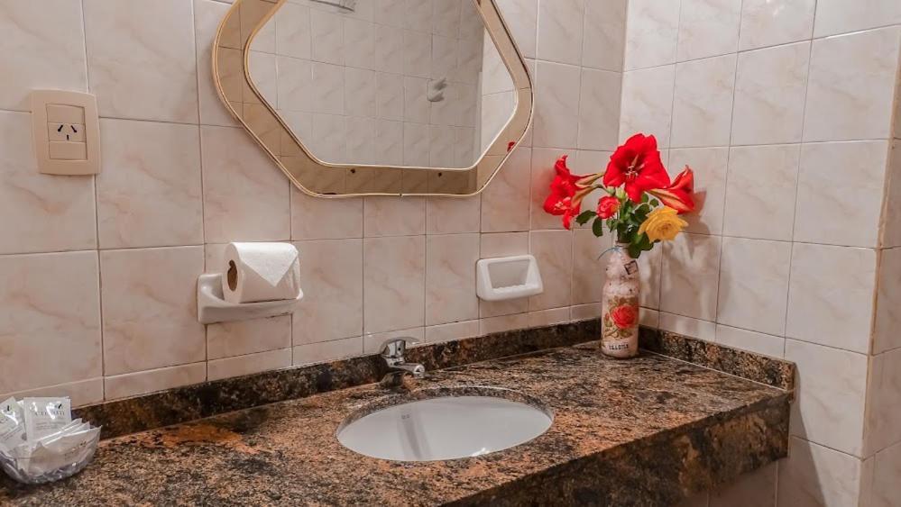 Crystal Hotel Салта Екстериор снимка